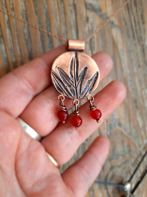 Bylica z jadeitem - siła i ochrona