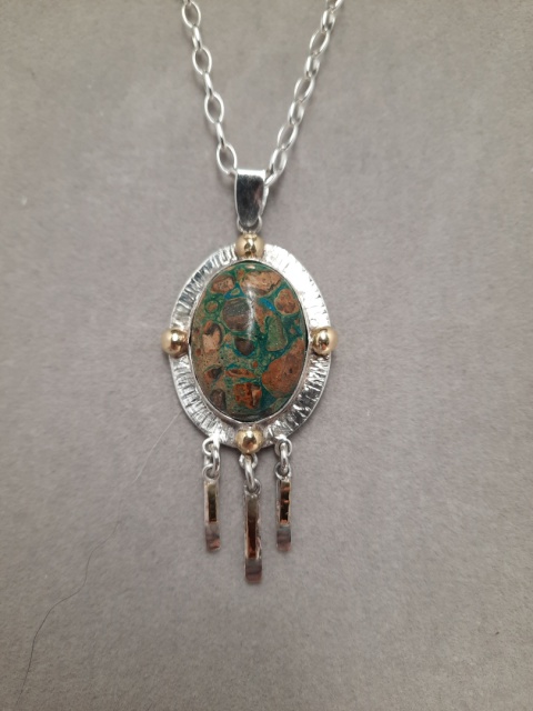 Srebrny wisiorek z Jaspisem Ochronny